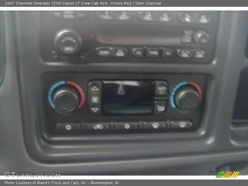 Victory Red / Dark Charcoal 2007 Chevrolet Silverado 1500 Classic LT Crew Cab 4x4