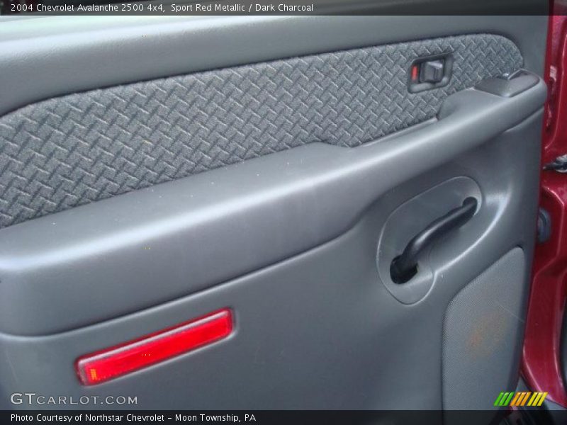 Sport Red Metallic / Dark Charcoal 2004 Chevrolet Avalanche 2500 4x4