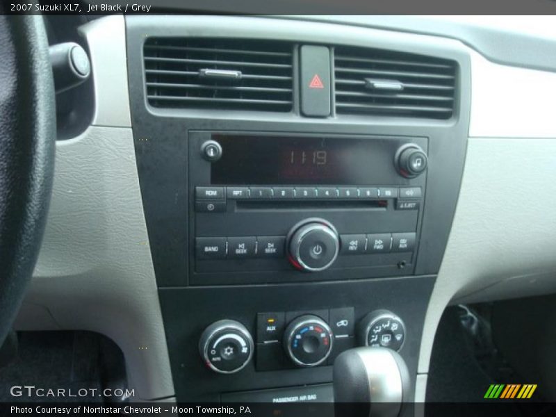 Jet Black / Grey 2007 Suzuki XL7
