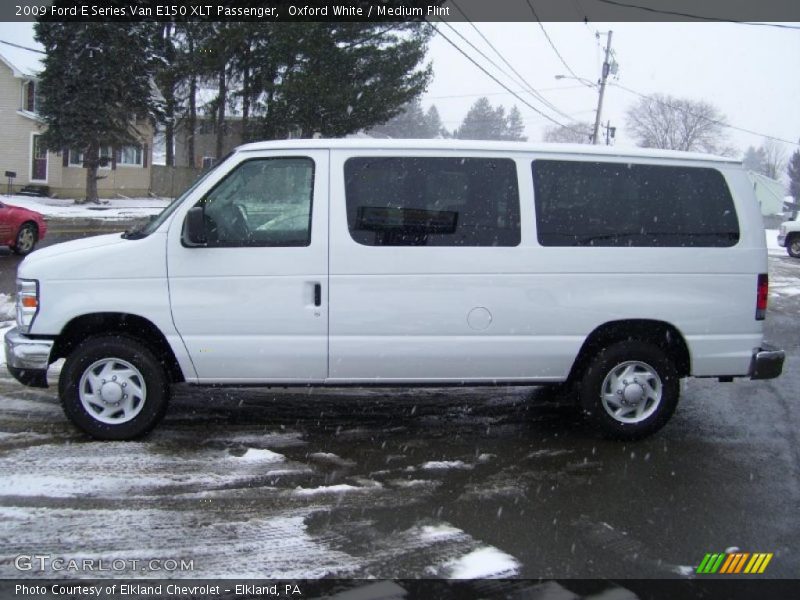 Oxford White / Medium Flint 2009 Ford E Series Van E150 XLT Passenger