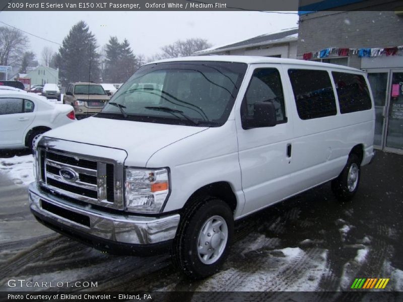 Oxford White / Medium Flint 2009 Ford E Series Van E150 XLT Passenger