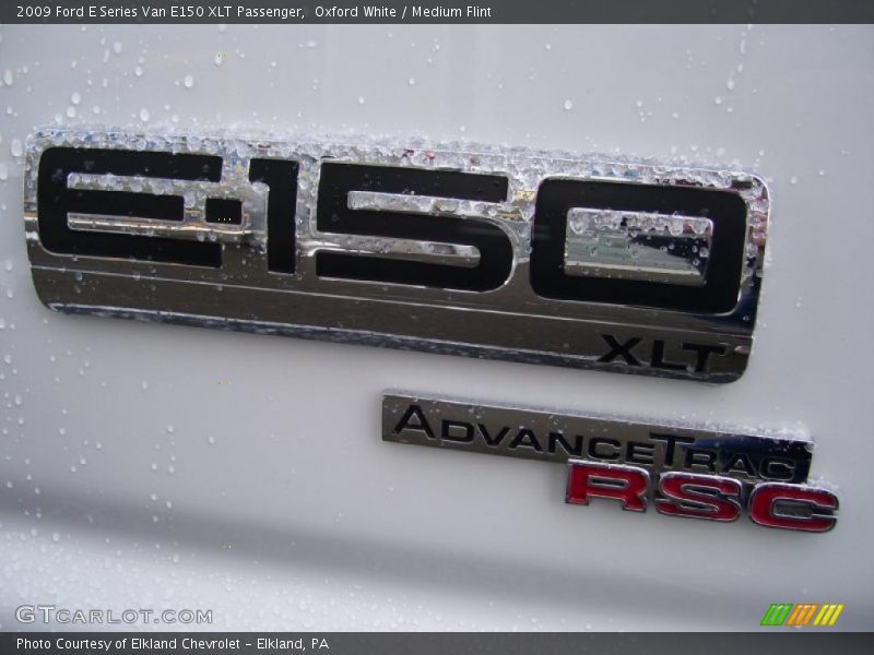 Oxford White / Medium Flint 2009 Ford E Series Van E150 XLT Passenger
