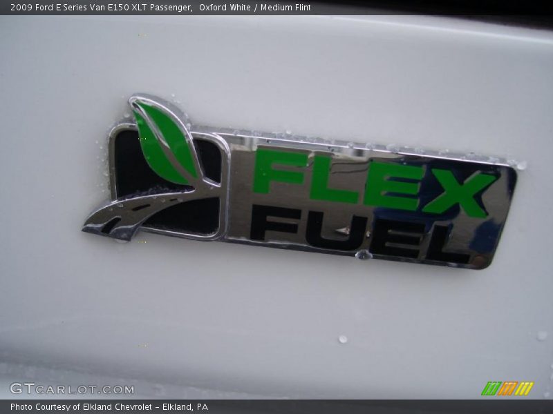 Oxford White / Medium Flint 2009 Ford E Series Van E150 XLT Passenger