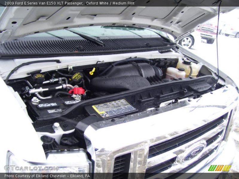 Oxford White / Medium Flint 2009 Ford E Series Van E150 XLT Passenger