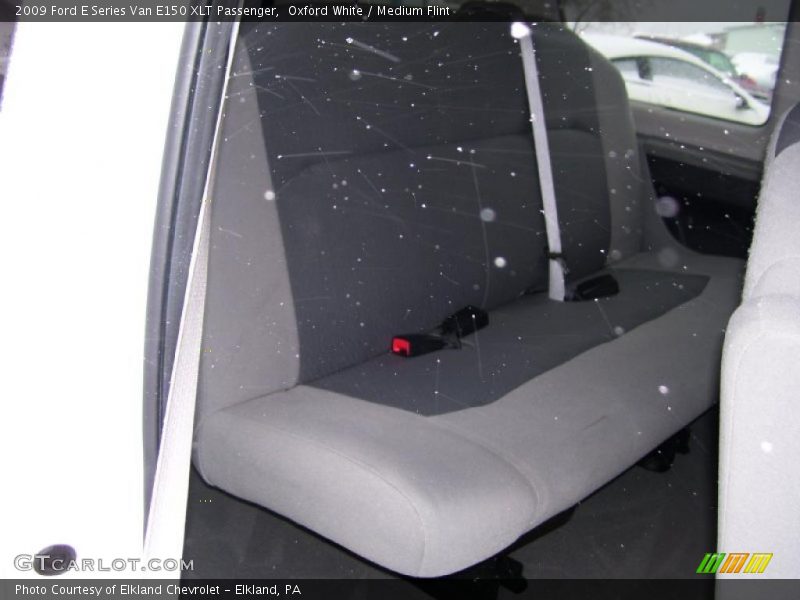 Oxford White / Medium Flint 2009 Ford E Series Van E150 XLT Passenger
