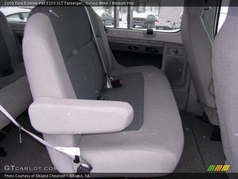 Oxford White / Medium Flint 2009 Ford E Series Van E150 XLT Passenger