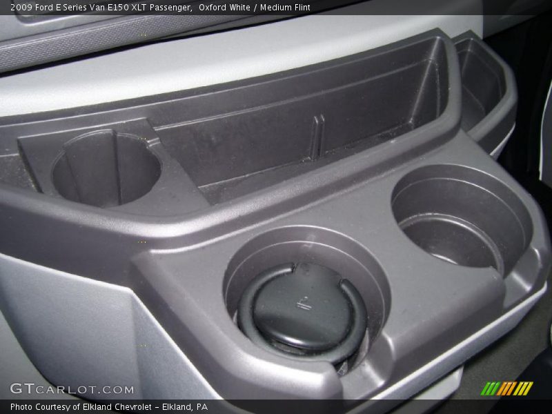 Oxford White / Medium Flint 2009 Ford E Series Van E150 XLT Passenger