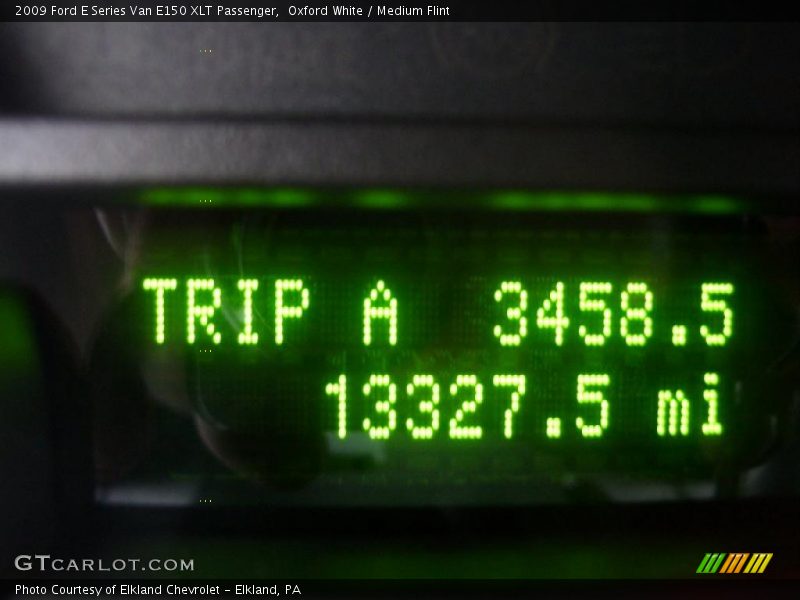 Oxford White / Medium Flint 2009 Ford E Series Van E150 XLT Passenger