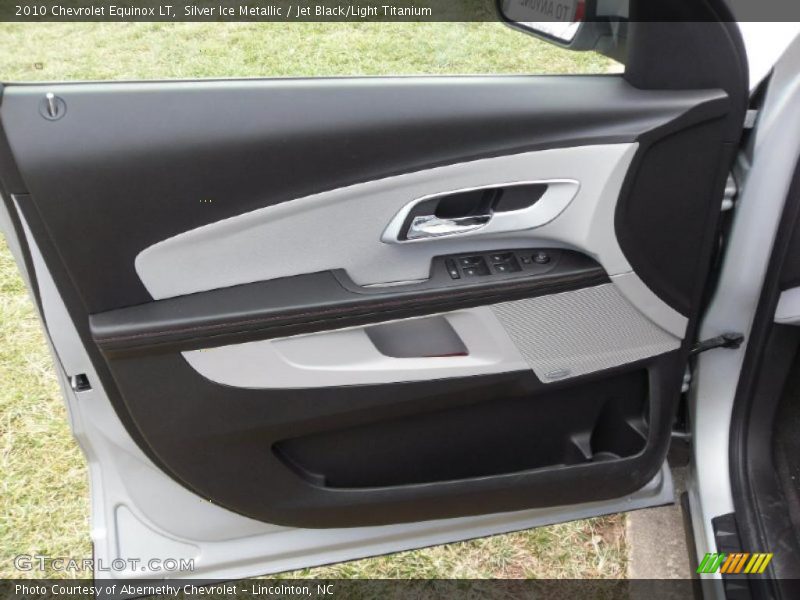 Silver Ice Metallic / Jet Black/Light Titanium 2010 Chevrolet Equinox LT