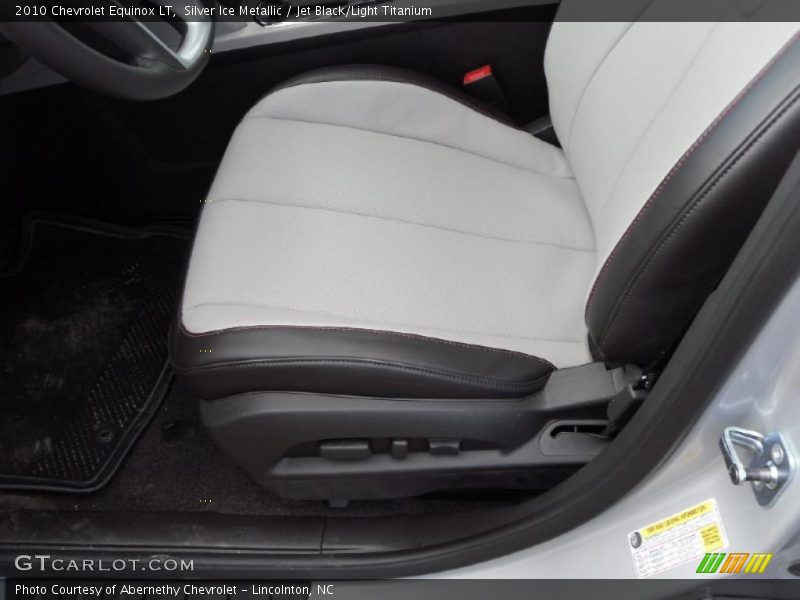 Silver Ice Metallic / Jet Black/Light Titanium 2010 Chevrolet Equinox LT