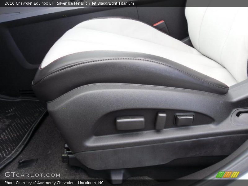 Silver Ice Metallic / Jet Black/Light Titanium 2010 Chevrolet Equinox LT