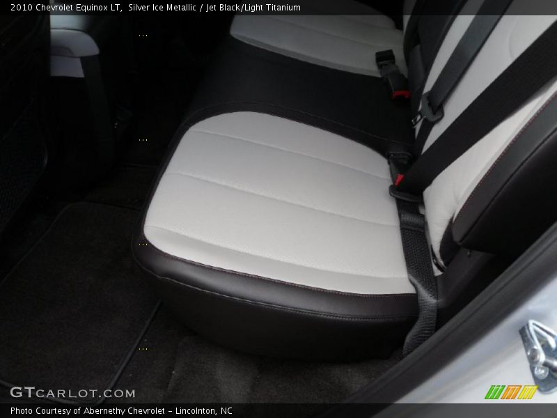 Silver Ice Metallic / Jet Black/Light Titanium 2010 Chevrolet Equinox LT