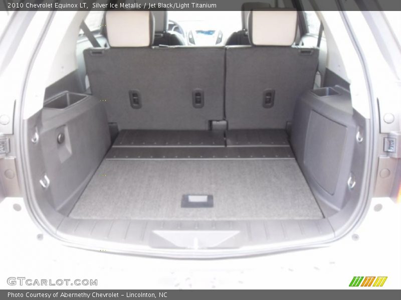 Silver Ice Metallic / Jet Black/Light Titanium 2010 Chevrolet Equinox LT