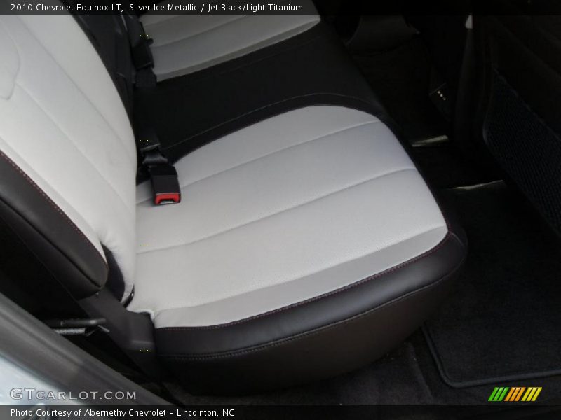 Silver Ice Metallic / Jet Black/Light Titanium 2010 Chevrolet Equinox LT