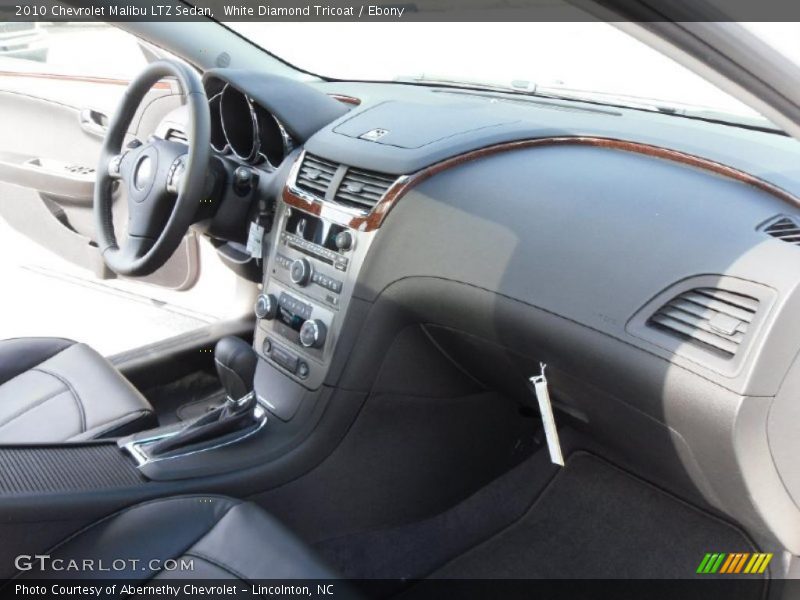 White Diamond Tricoat / Ebony 2010 Chevrolet Malibu LTZ Sedan