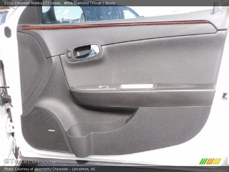 White Diamond Tricoat / Ebony 2010 Chevrolet Malibu LTZ Sedan