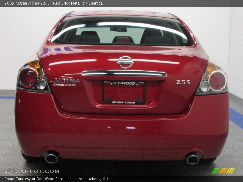 Red Brick Metallic / Charcoal 2009 Nissan Altima 2.5 S