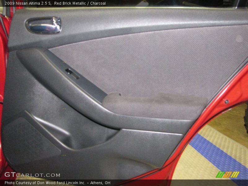 Red Brick Metallic / Charcoal 2009 Nissan Altima 2.5 S