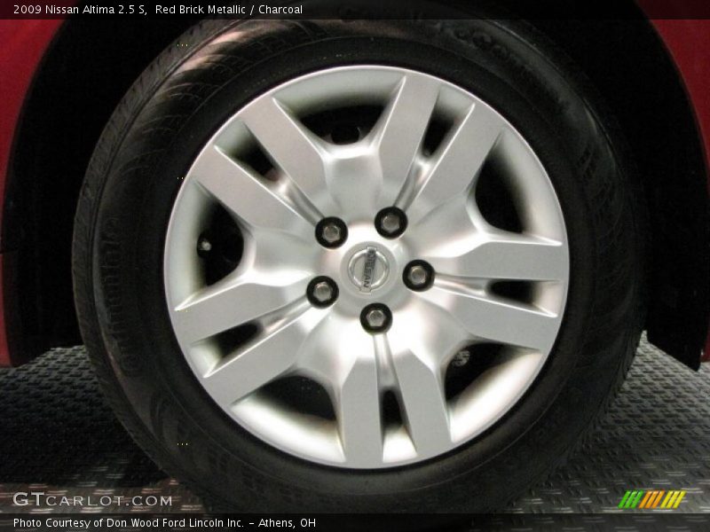 Red Brick Metallic / Charcoal 2009 Nissan Altima 2.5 S