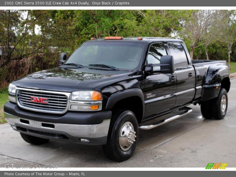 Onyx Black / Graphite 2002 GMC Sierra 3500 SLE Crew Cab 4x4 Dually