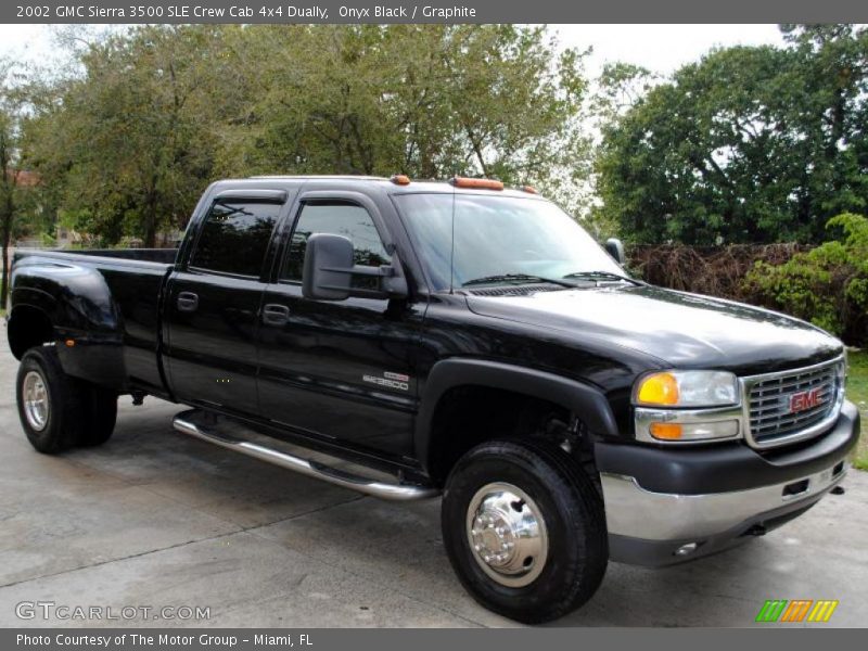 Onyx Black / Graphite 2002 GMC Sierra 3500 SLE Crew Cab 4x4 Dually