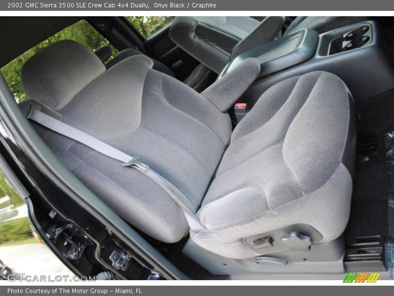 Onyx Black / Graphite 2002 GMC Sierra 3500 SLE Crew Cab 4x4 Dually