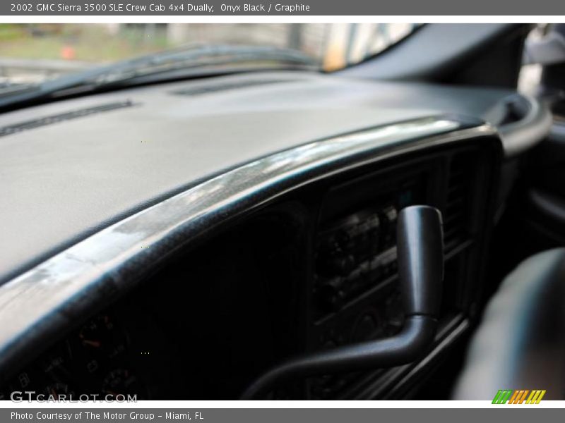 Onyx Black / Graphite 2002 GMC Sierra 3500 SLE Crew Cab 4x4 Dually