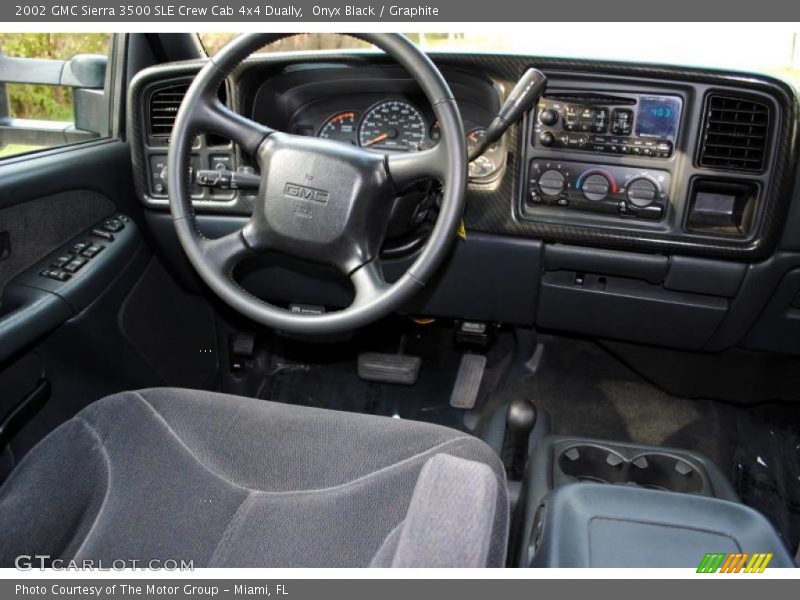 Onyx Black / Graphite 2002 GMC Sierra 3500 SLE Crew Cab 4x4 Dually