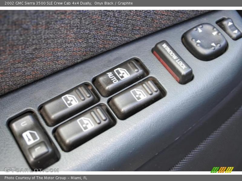 Onyx Black / Graphite 2002 GMC Sierra 3500 SLE Crew Cab 4x4 Dually