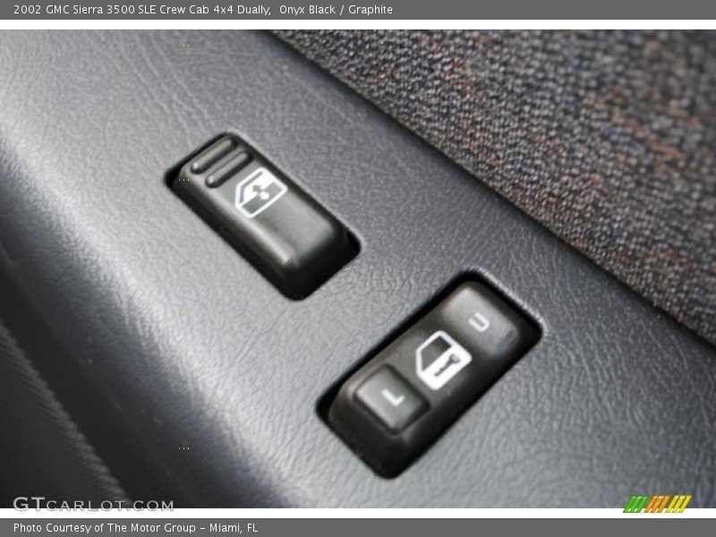 Onyx Black / Graphite 2002 GMC Sierra 3500 SLE Crew Cab 4x4 Dually