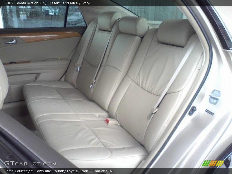 Desert Sand Mica / Ivory 2007 Toyota Avalon XLS