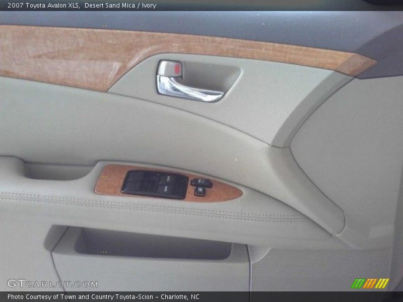 Desert Sand Mica / Ivory 2007 Toyota Avalon XLS