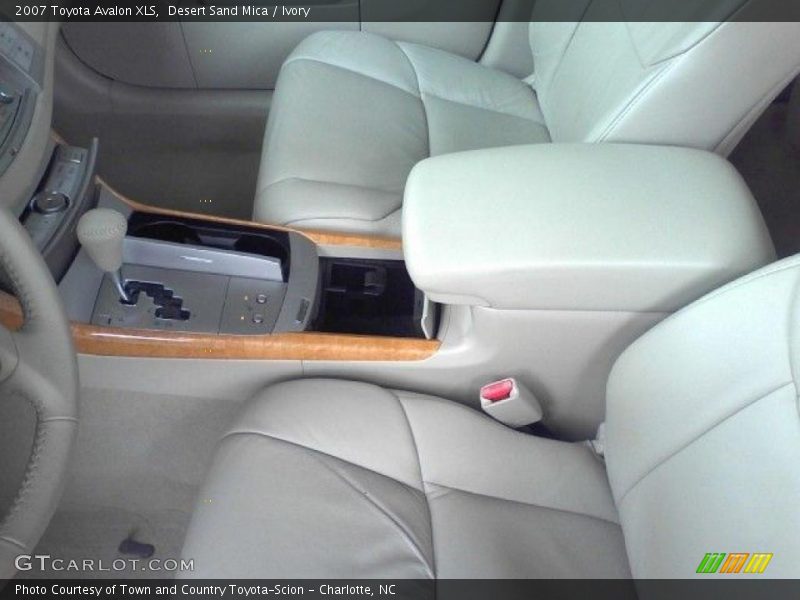Desert Sand Mica / Ivory 2007 Toyota Avalon XLS