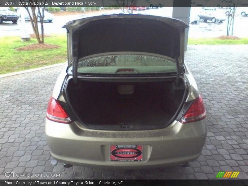 Desert Sand Mica / Ivory 2007 Toyota Avalon XLS