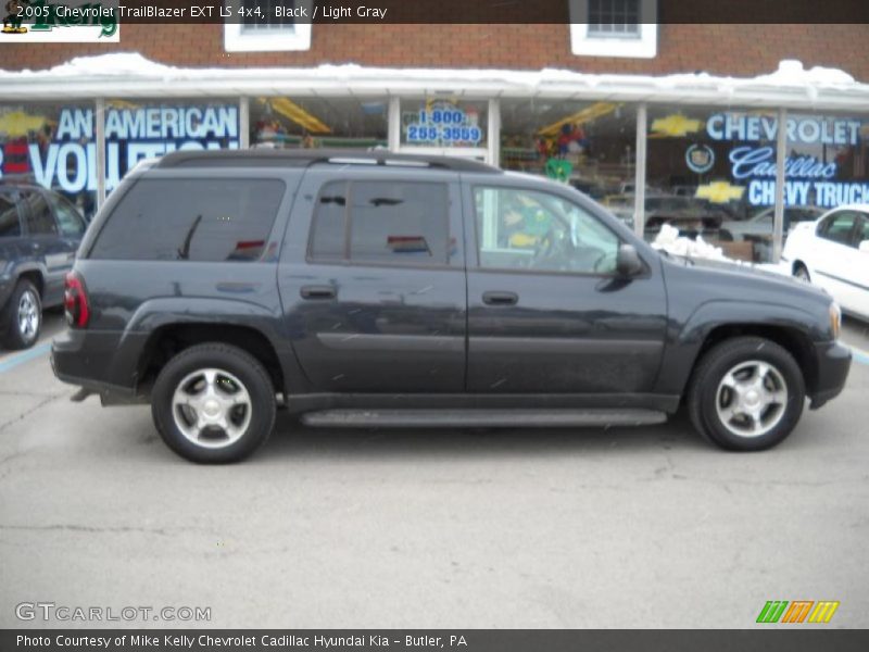 Black / Light Gray 2005 Chevrolet TrailBlazer EXT LS 4x4