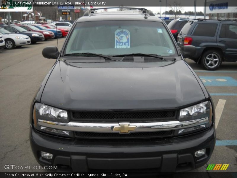 Black / Light Gray 2005 Chevrolet TrailBlazer EXT LS 4x4