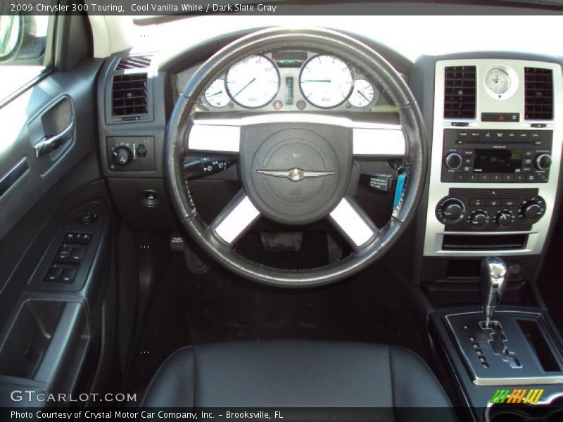 Cool Vanilla White / Dark Slate Gray 2009 Chrysler 300 Touring