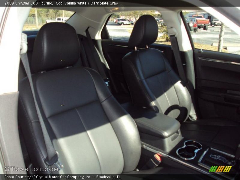 Cool Vanilla White / Dark Slate Gray 2009 Chrysler 300 Touring