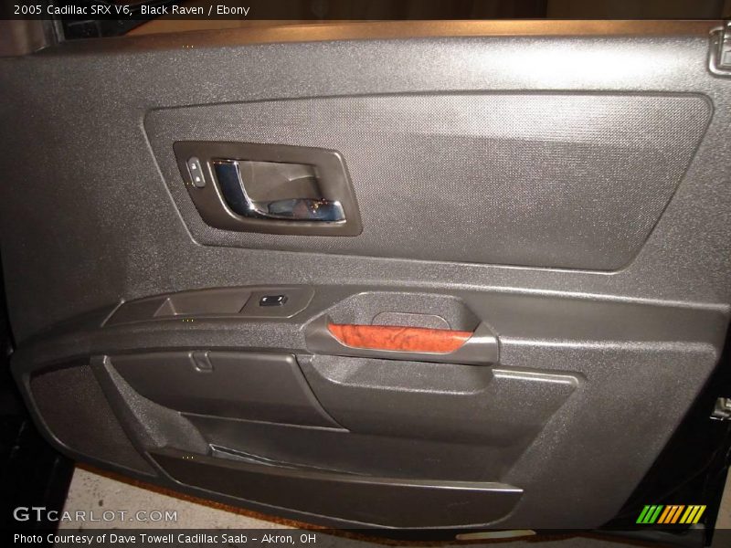 Black Raven / Ebony 2005 Cadillac SRX V6