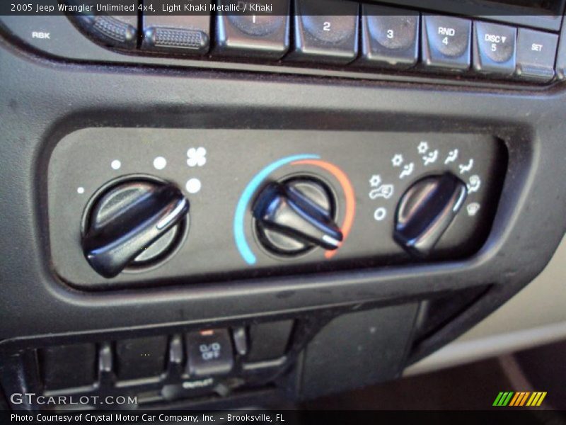 Light Khaki Metallic / Khaki 2005 Jeep Wrangler Unlimited 4x4