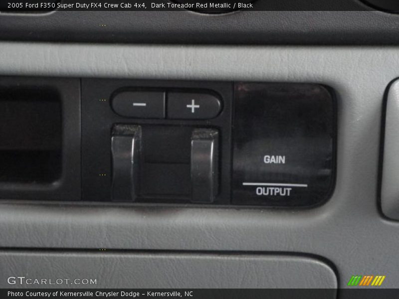 Dark Toreador Red Metallic / Black 2005 Ford F350 Super Duty FX4 Crew Cab 4x4
