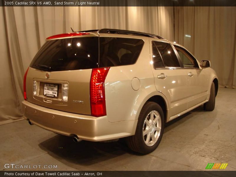 Sand Storm / Light Neutral 2005 Cadillac SRX V6 AWD