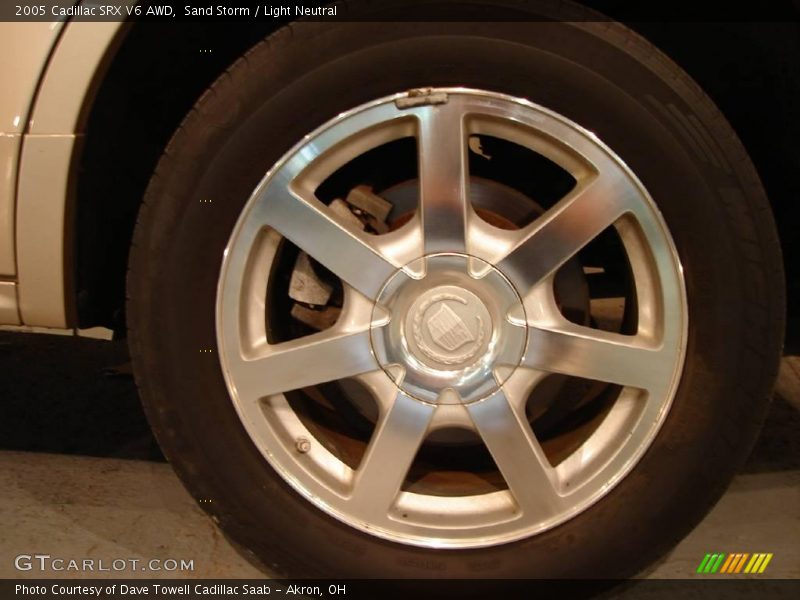 Sand Storm / Light Neutral 2005 Cadillac SRX V6 AWD