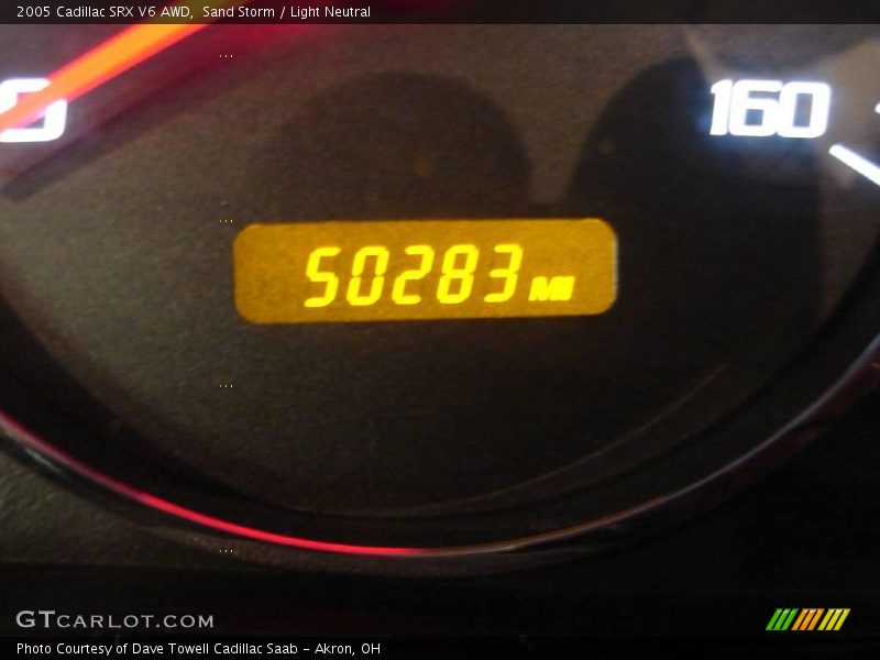 Sand Storm / Light Neutral 2005 Cadillac SRX V6 AWD