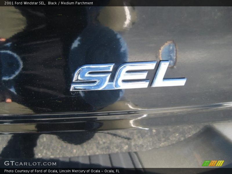 Black / Medium Parchment 2001 Ford Windstar SEL