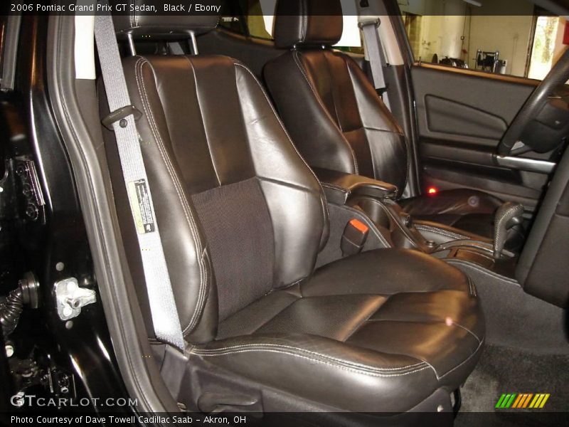Black / Ebony 2006 Pontiac Grand Prix GT Sedan