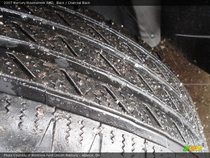 Black / Charcoal Black 2007 Mercury Mountaineer AWD