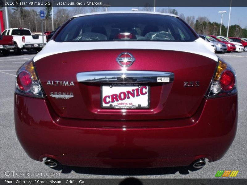 Tuscan Sun Red / Charcoal 2010 Nissan Altima 2.5 S