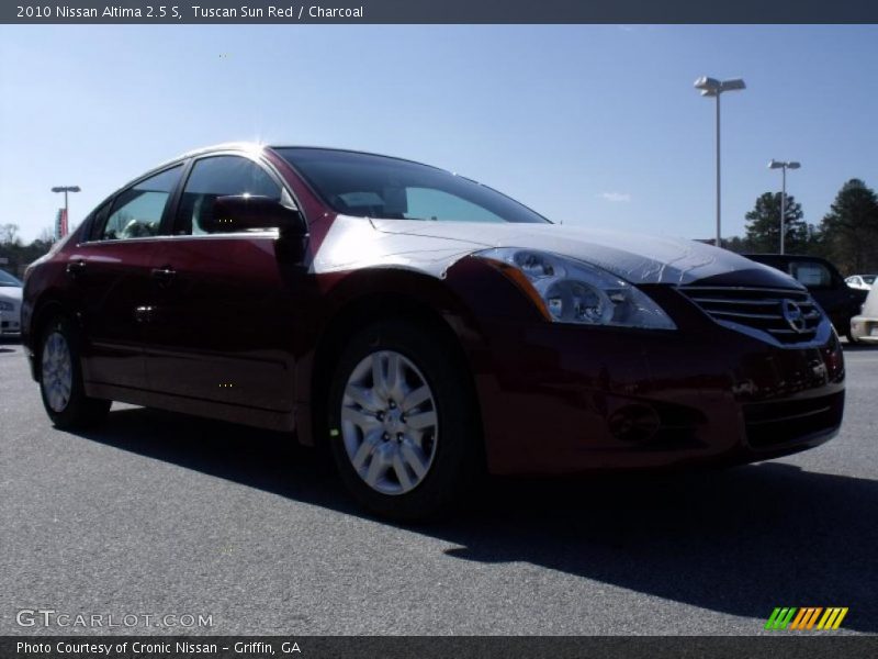 Tuscan Sun Red / Charcoal 2010 Nissan Altima 2.5 S