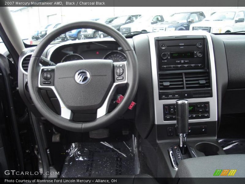 Black / Charcoal Black 2007 Mercury Mountaineer AWD